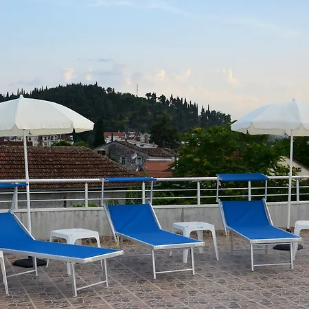 Bed and Breakfast Montenegro 2*